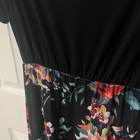 Women’s maxi midi long line Floral Black Dress - Picture 6 of 6